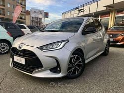Argento Usata 2020 Toyota Yaris Hybrid Trend Tre volumi | 15.890 € (Buon prezzo)