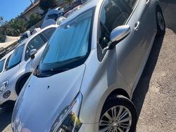 Argento Usata 2017 Peugeot 208 Active Due volumi | 10.000 € (Buon prezzo)