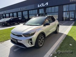 Grigio Usata 2021 Kia Stonic Style SUV | 14.700 € (Buon prezzo)