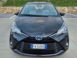 Nero Usata 2019 Toyota Yaris Hybrid Business Edition Tre volumi | 12.200 € (Buon prezzo)