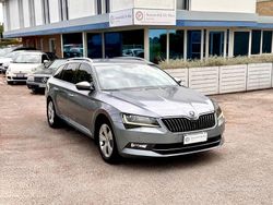 Grigio Usata 2017 Skoda Superb Executive Station wagon | 11.700 € (Cara)
