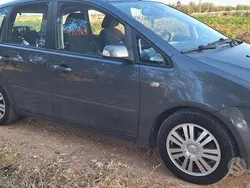 Usata 2004 Ford C-MAX Monovolume | 500 €