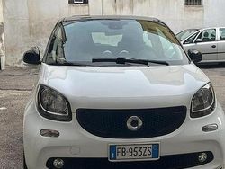 Bianco Usata 2016 Smart ForFour Due volumi | 8750 €