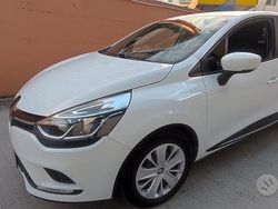 Bianco Usata 2018 Renault Clio IV Tre volumi | 5850 € (Ottimo prezzo)
