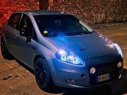Grigio Usata 2007 Fiat Grande Punto Due volumi | 2750 € (Buon prezzo)