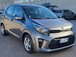 Grigio scuro metallizzato Usata 2021 Kia Picanto X-Line Due volumi | 9000 € (Ottimo prezzo)