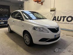 Bianco Usata 2015 Lancia Ypsilon Platinum Due volumi | 6900 € (Buon prezzo)