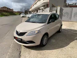 Bianco Usata 2017 Lancia Ypsilon Gold Due volumi | 9500 € (Buon prezzo)