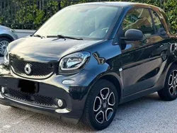 Nero Usata 2017 Smart ForTwo Coupé Passion Due volumi | 12.700 € (Buon prezzo)