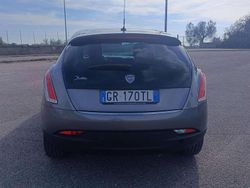Grigio Usata 2009 Lancia Delta Due volumi | 5300 € (Buon prezzo)