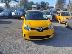 Giallo Usata 2019 Renault Twingo LIMITED Due volumi | 9999 € (Buon prezzo)