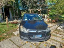 Usata 2005 Opel Astra Tre volumi | 500 € (Super prezzo)