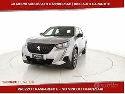 Argento Usata 2023 Peugeot 2008 Active SUV | 17.200 € (Buon prezzo)