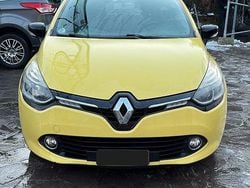 Giallo Usata 2014 Renault Clio GrandTour Station wagon | 6800 € (Buon prezzo)