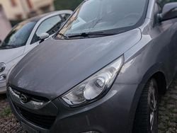 Grigio Usata 2011 Hyundai ix35 SUV | 5500 € (Cara)