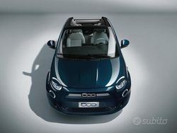 Grigio Usata 2021 Fiat 500e Passion Cabrio | 17.900 € (Buon prezzo)