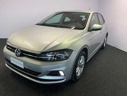 Grigio Usata 2020 VW Polo Comfortline Tre volumi | 16.400 € (Buon prezzo)