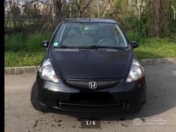 Nero Usata 2005 Honda Jazz S Due volumi | 3250 € (Cara)