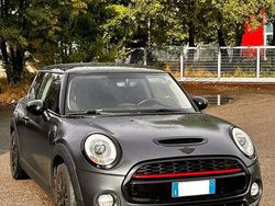 Grigio Usata 2016 Mini Cooper D Business Due volumi | 14.000 € (Molto cara)
