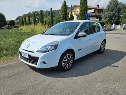 Bianco Usata 2012 Renault Clio IV Dynamique Tre volumi | 3390 € (Buon prezzo)