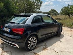 Nero Usata 2011 Audi A1 Ambition Due volumi | 4800 € (Buon prezzo)
