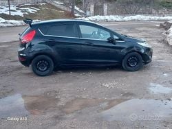 Nero Usata 2009 Ford Fiesta Due volumi | 1200 € (Buon prezzo)
