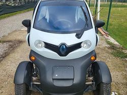 Bianco Usata 2012 Renault Twizy Due volumi | 2000 €