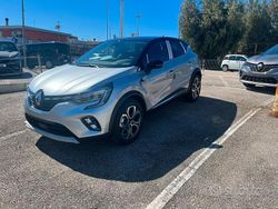 Grigio Usata 2023 Renault Captur SUV | 18.900 € (Buon prezzo)