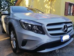 Grigio Usata 2015 Mercedes GLA180 SUV | 13.500 € (Cara)
