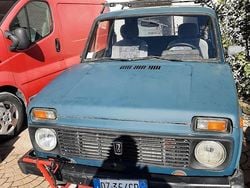 Verde Usata 1998 Lada niva SUV | 2000 € (Buon prezzo)