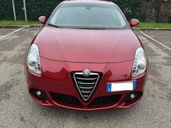 Rosso Usata 2011 Alfa Romeo Giulietta Tre volumi | 6200 € (Super prezzo)