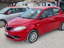 Rosso Usata 2017 Lancia Ypsilon Gold Due volumi | 6990 € (Buon prezzo)