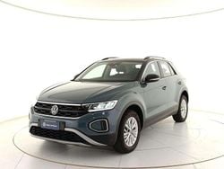 Blu/azzurro Usata 2023 VW T-Roc Life SUV | 22.800 € (Buon prezzo)
