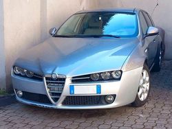 Grigio Usata 2007 Alfa Romeo 159 Tre volumi | 2000 €