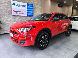 Rosso(met.) Usata 2024 Fiat 600 La Prima SUV | 21.900 € (Ottimo prezzo)