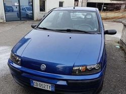 Blu Usata 2003 Fiat Punto Tre volumi | 1300 € (Ottimo prezzo)