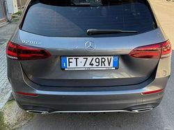 Grigio Usata 2019 Mercedes B200 Premium Monovolume | 24.800 € (Molto cara)