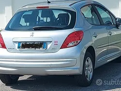 Usata 2009 Peugeot 207 Tre volumi | 4500 €