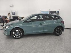 Mangrove green Nuova 2025 Hyundai i20 Due volumi | 15.350 € (Super prezzo)