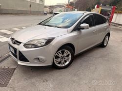 Grigio Usata 2012 Ford Focus Titanium Tre volumi | 3990 € (Super prezzo)