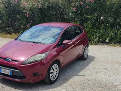 Usata 2010 Ford Fiesta Titanium Due volumi | 2900 € (Super prezzo)