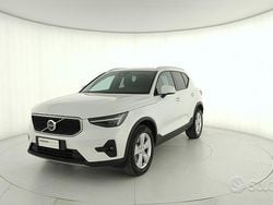 Bianco Usata 2025 Volvo XC40 Core SUV | 33.900 € (Buon prezzo)