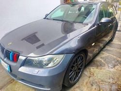 Grigio Usata 2006 BMW 320 Station wagon | 2298 € (Buon prezzo)