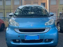 Blu/azzurro Usata 2010 Smart ForTwo Coupé Passion Due volumi | 3700 € (Ottimo prezzo)