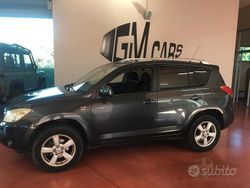 Grigio Usata 2008 Toyota RAV4 SUV | 7800 € (Cara)