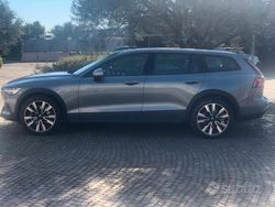 Grigio Usata 2019 Volvo V60 CC Station wagon | 25.000 € (Cara)