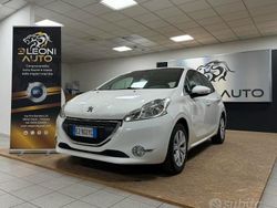 Bianco Usata 2015 Peugeot 208 Active Due volumi | 6599 € (Buon prezzo)