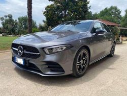 Grigio Usata 2021 Mercedes 180 AMG line Tre volumi | 31.000 € (Buon prezzo)