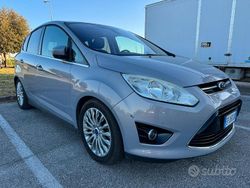 Usata 2011 Ford C-MAX Titanium Monovolume | 6900 € (Buon prezzo)