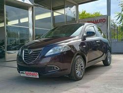 Lilla(met.) Usata 2011 Lancia Ypsilon S Due volumi | 5790 € (Cara)